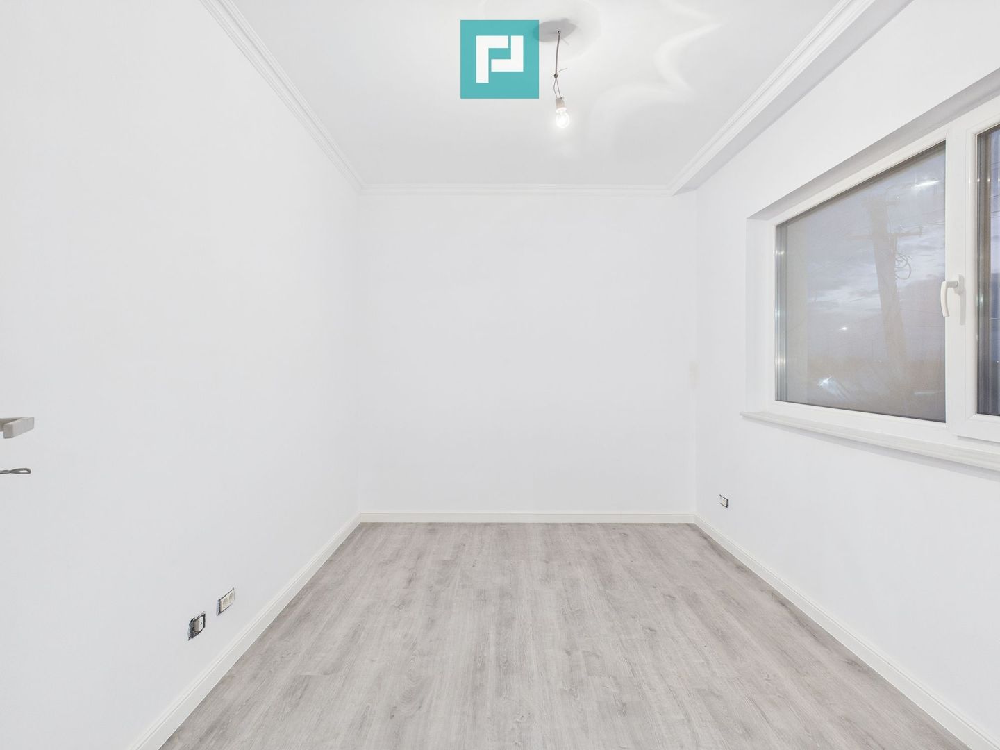 Vilă ultramodernă cu 4 camere în Gai - Poză 8