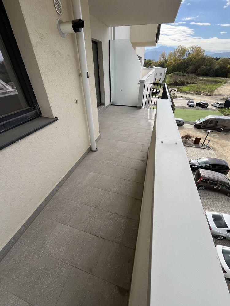 Apartament 2 camere+bucatarie separat+baie,hol si terasa+parcare - Poză 6