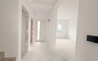 Casa  la cheie 4 camere-Selimbar - Poză 2