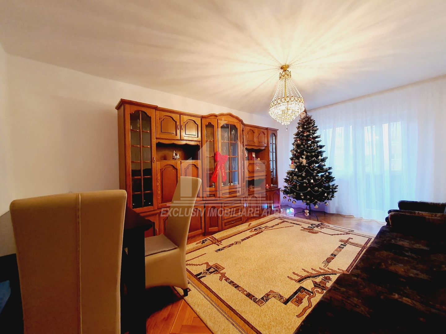 Apartament 5 camere decomandate | 100 mp | Mobilat si utilat | Cetate - Poză 2