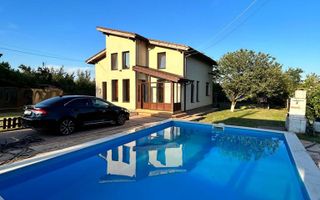 Casă spațioasă cu piscină, de vânzare în Simeria - Poză 1