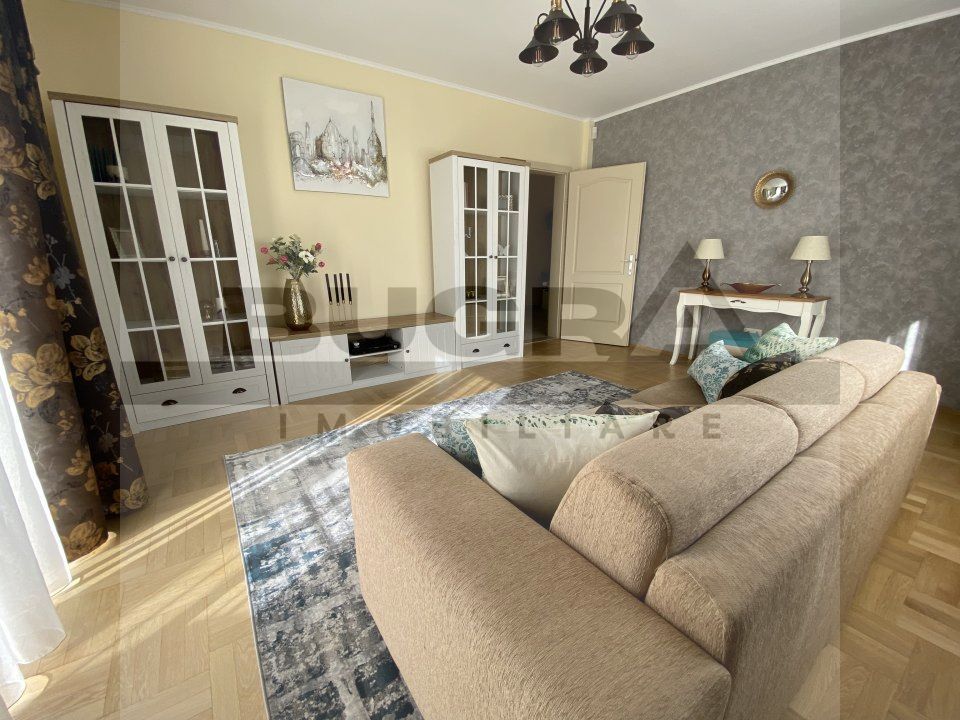 Apartament superb, 3 camere decomandate, terasa 42mp, VIEW - Poză 1