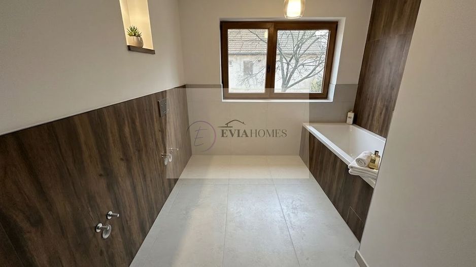 4 camere/ 2 bai / 119 mp/ parcare in curte / zona strazii Bucuresti - Poză 11