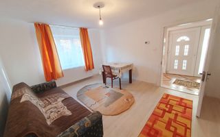 Casa cu 2 camere, 300 mp teren, Cetate - Poză 1