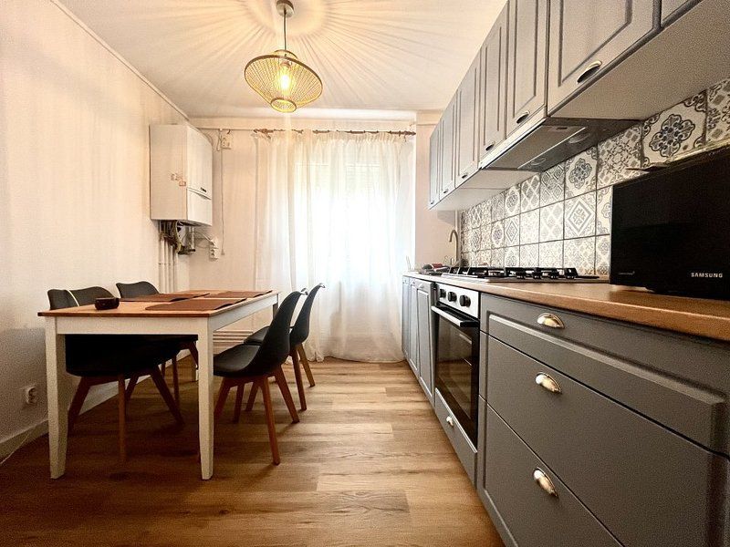 Apartament 3 camere, prima închiriere, elegant si primitor, in Circumvalațiunii - Poză 11