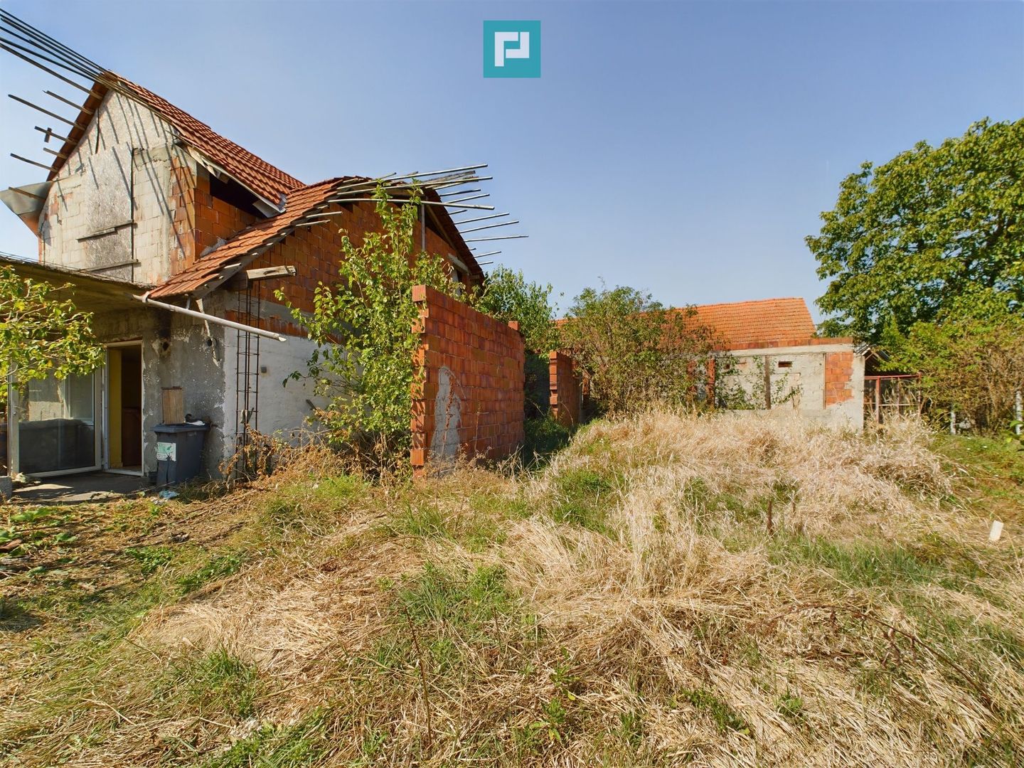 Oportunitate de investiţie, casă cu teren,  în Şuştra, Timiş - Poză 2