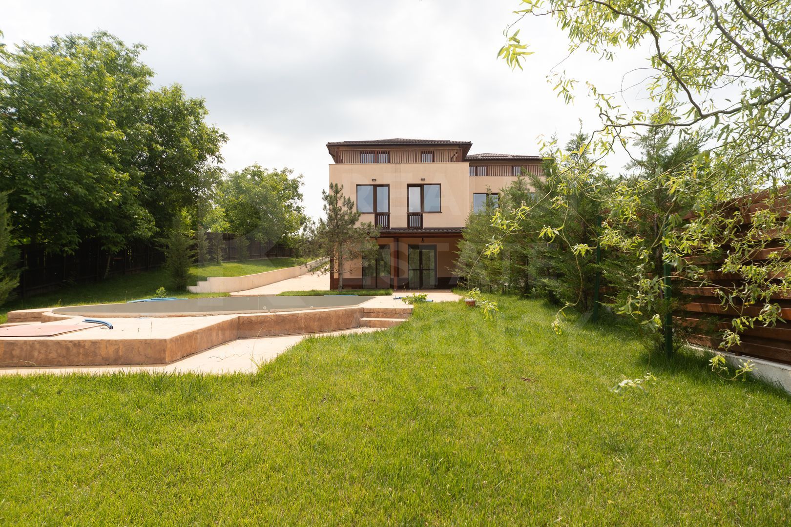 Casa cu piscina si iesire la lacul Snagov, 4 camere - Poză 2