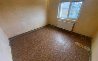 APARTAMENT 3 CAMERE ETAJ 2 GRUI  CAMPULUNG - Poză 2