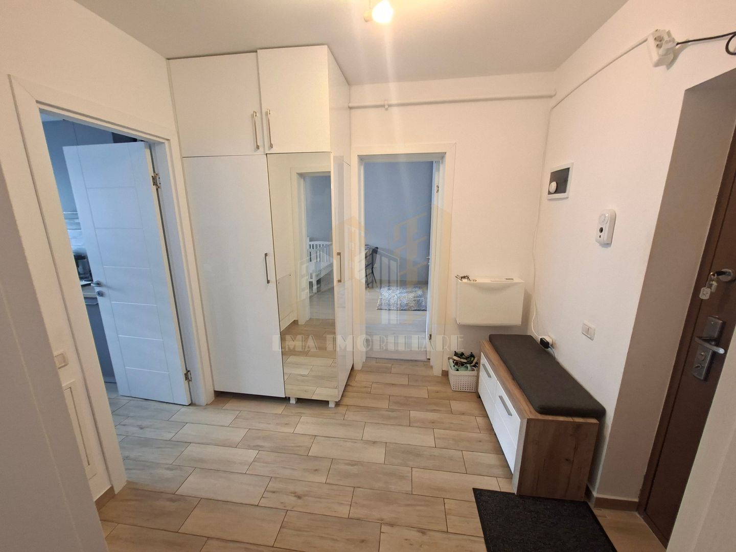 Apartament 2 camere decomandat Subcetate City Sanpetru Brasov - Poză 2
