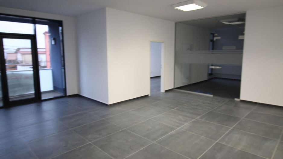 Spațiu de birouri de 110mp de închiriat  - Dumbravita - Poză 2