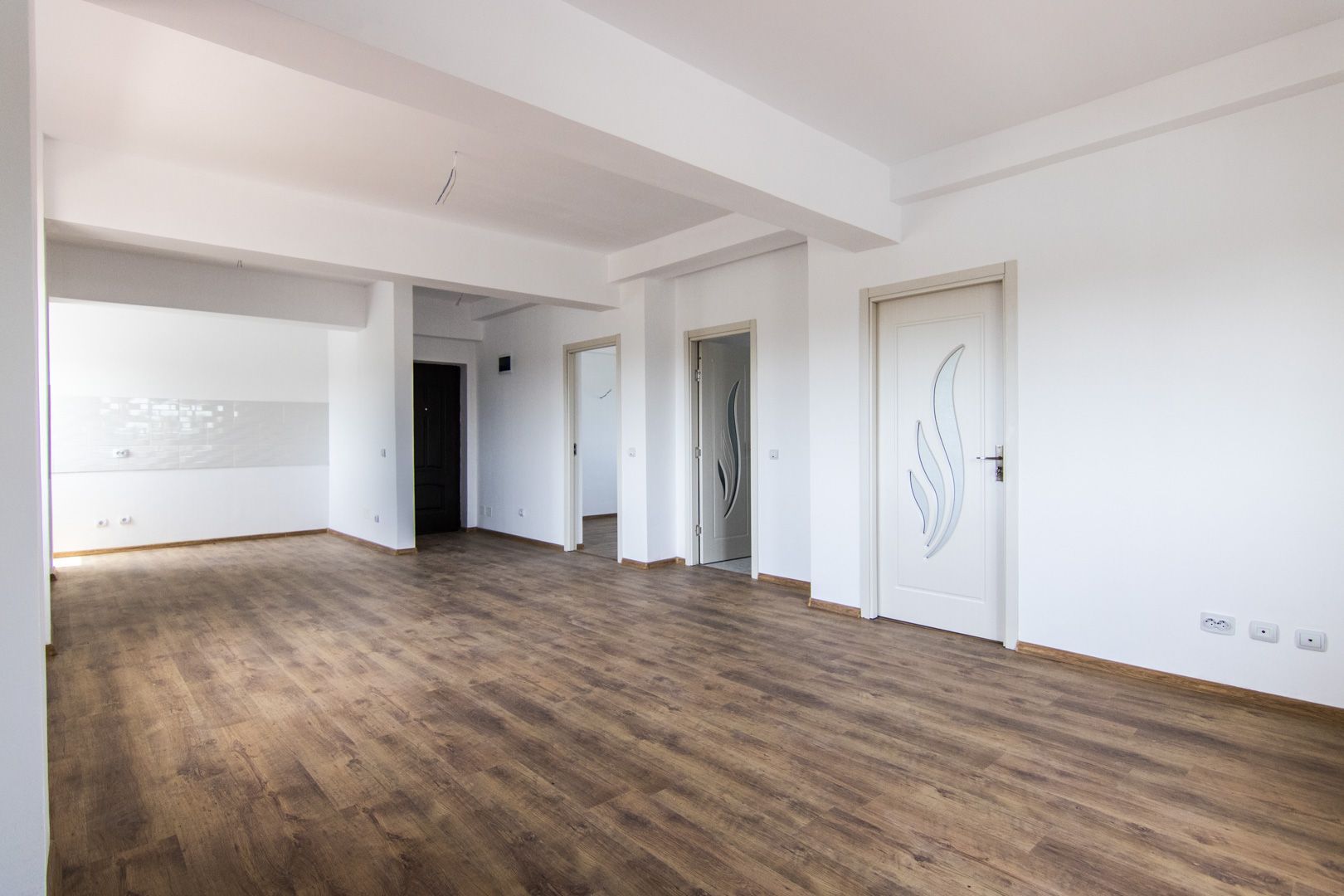 3 CAMERE, PARCARE SI BOXA INCLUSE - COMISION 0%, ORAS CHITILA-SOSEAUA BANATULUI - Poză 25