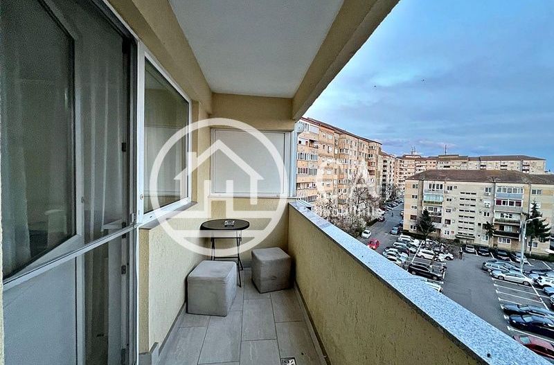 Apartament de vânzare cu 3 camere în zona Rogerius, Oradea - Poză 11
