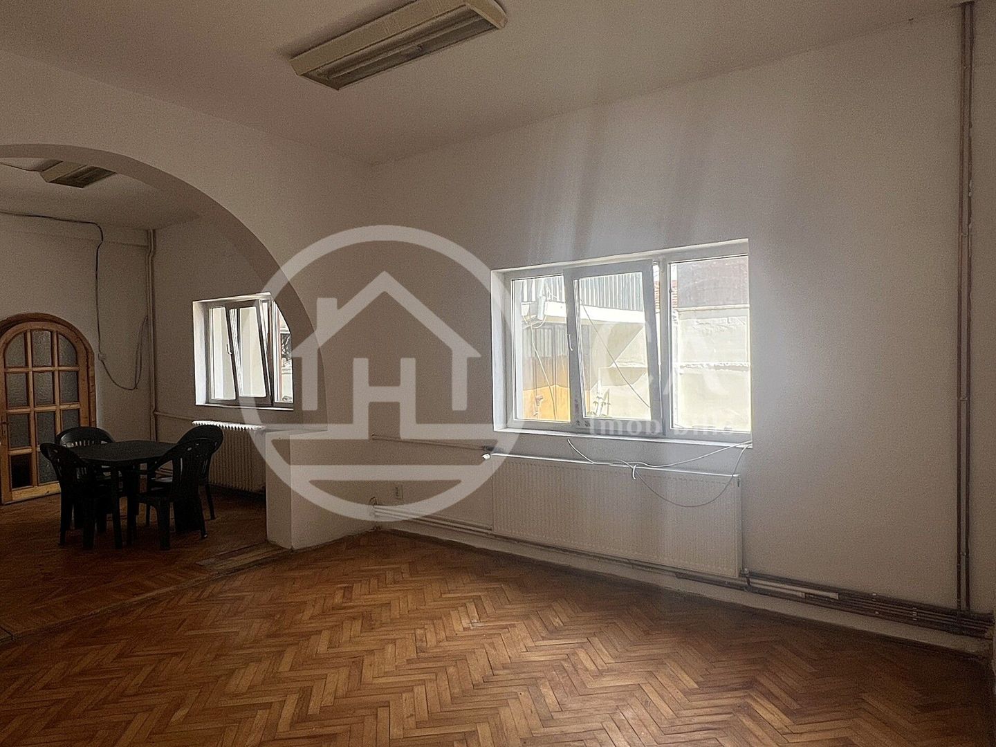 Casa cu 6 camere de inchiriat zona centrala, Oradea - Poză 4
