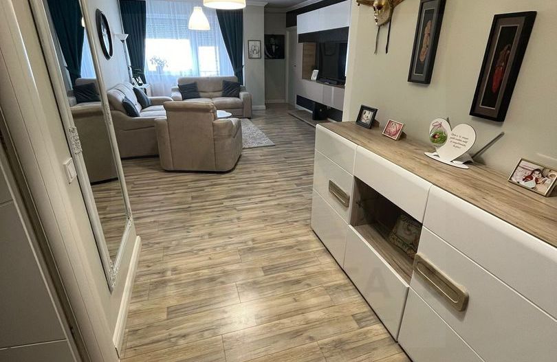 Apartament 76 mp utili 2 bai 2 balcoane parcare subterana in Turnisor - Poză 3