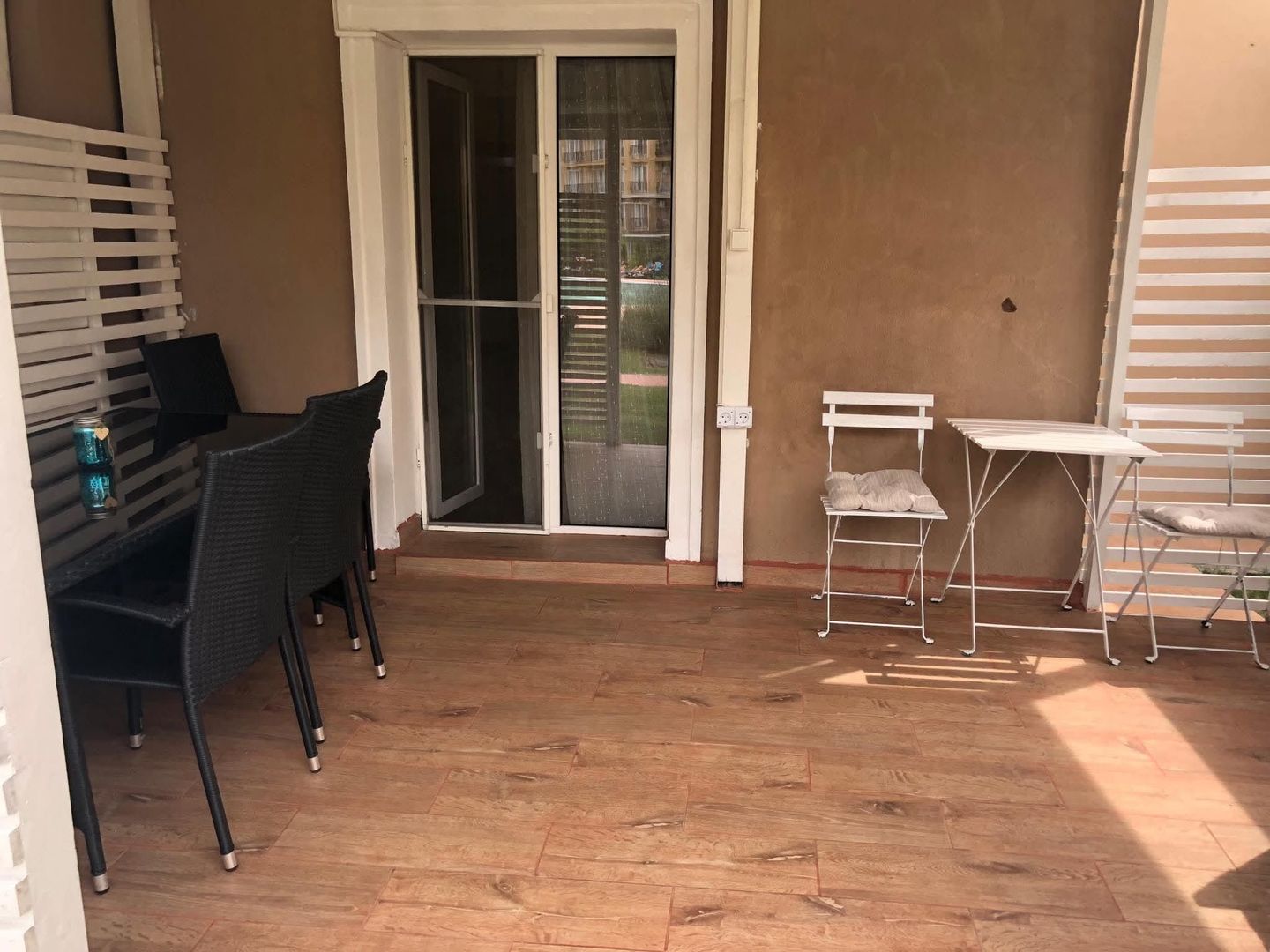 2 camere PARTER Cosmopolis - Poză 1