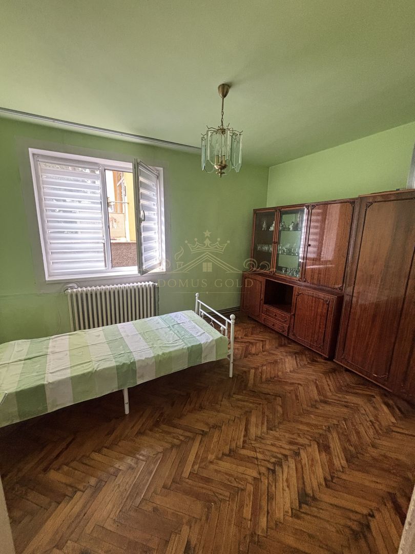 Apartament semidecomandat cu dormitor și living | Grigorescu – Strada - Poză 4