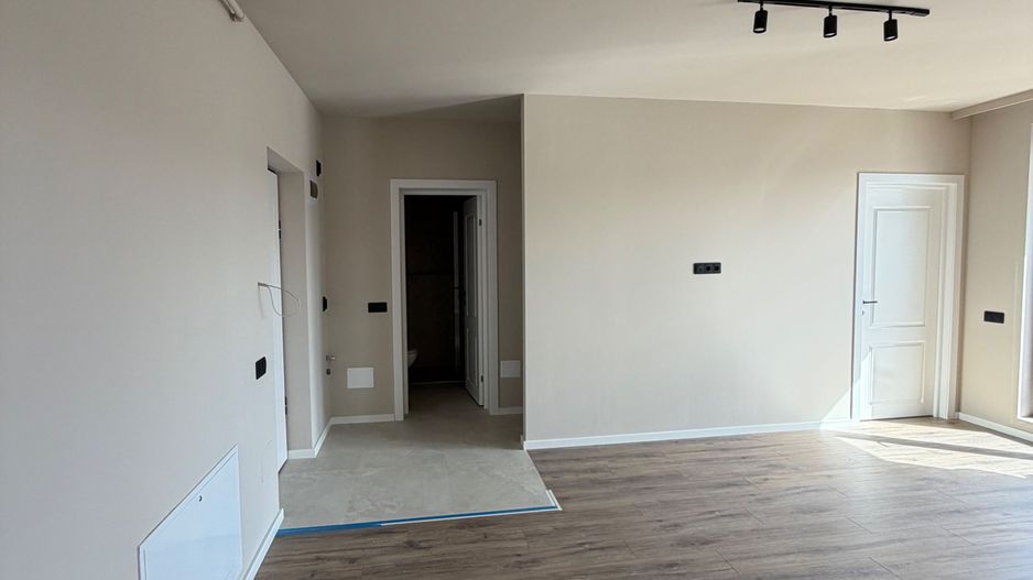 Apartament 2 camere, terasa, etaj intermediar, garaj, Eroilor - Poză 6
