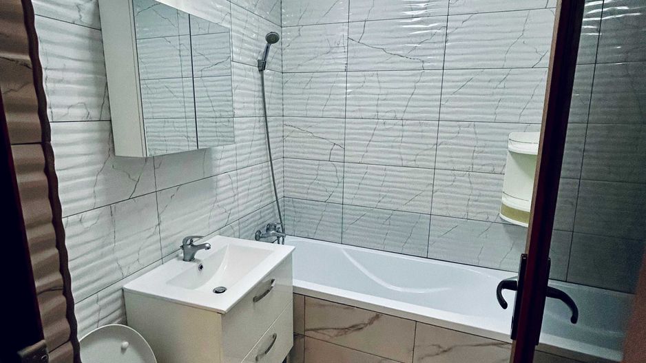 1 MAI-Piata Chibrit Apartament 2 camere - Poză 7