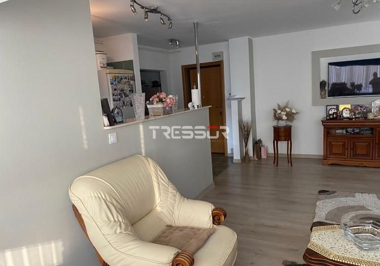 Apartament 3 camere decomandat | 69 mp | Trocadero | Centrală proprie - Poză 3