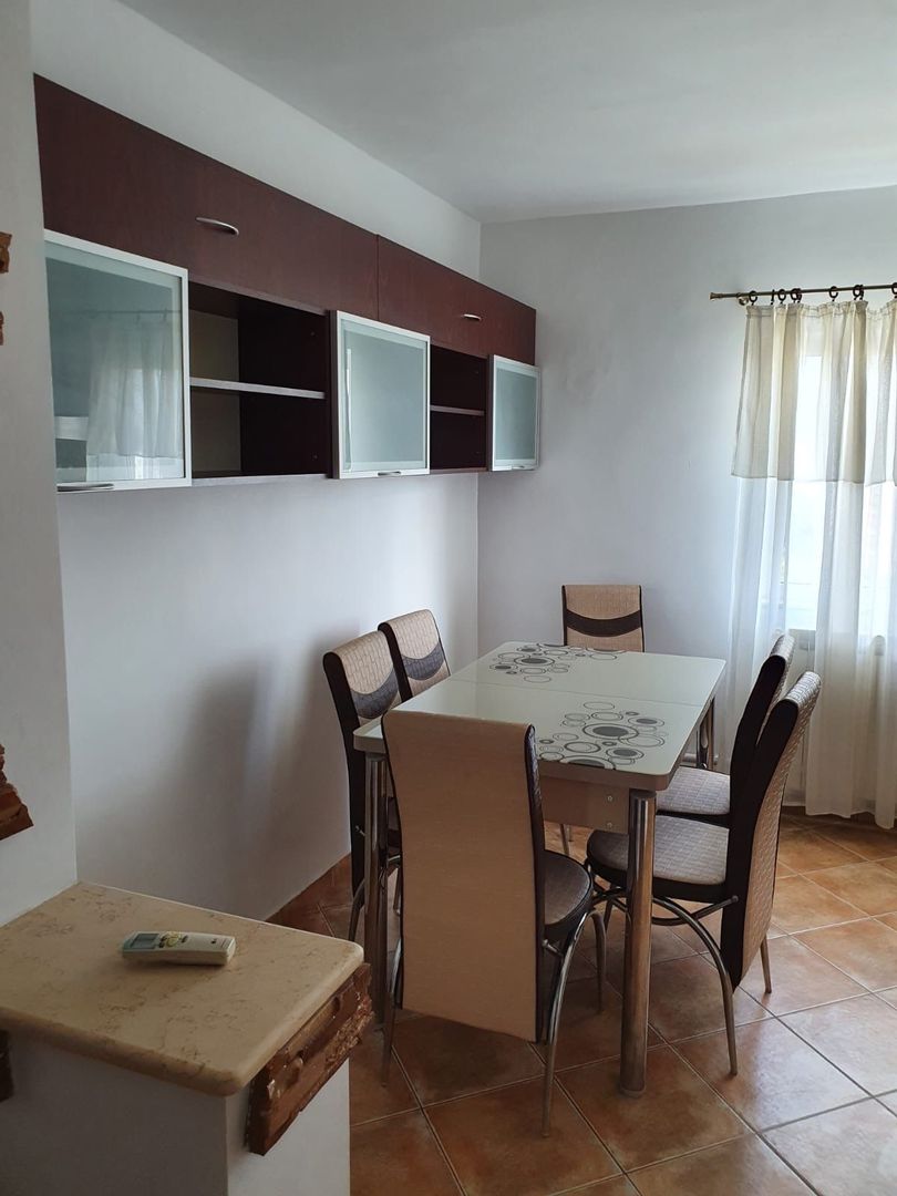 Apartament 3 camere, de inchiriat AC, mobilat, Calea 13 Septembrie - Poză 2