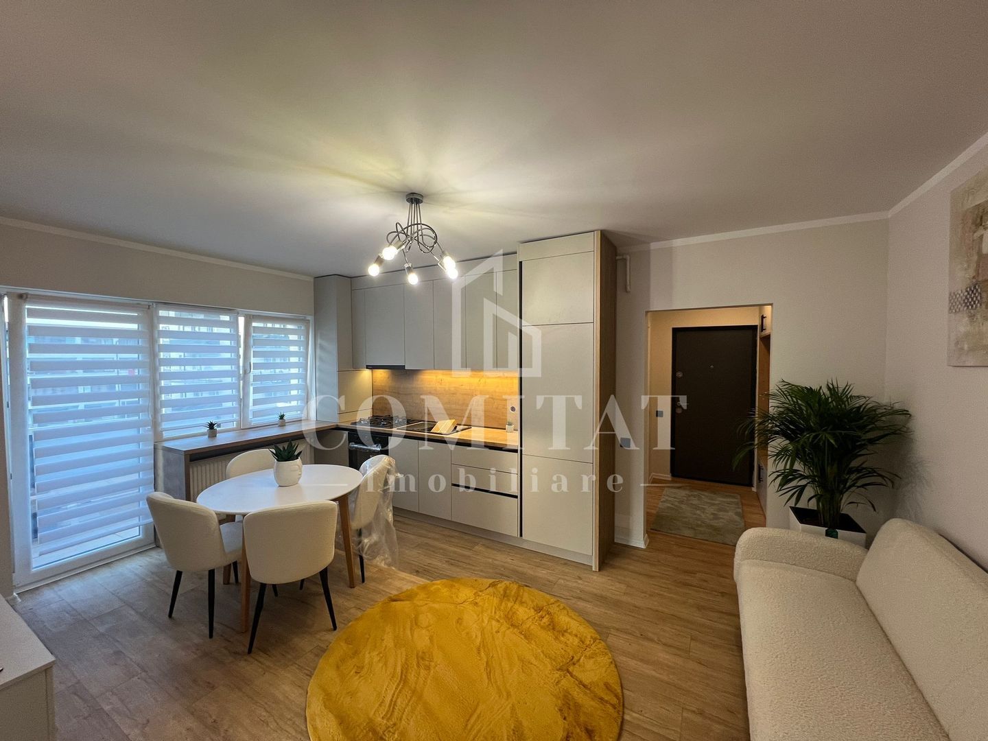 Apartament ultrafinisat | Etaj intermediar | Zona Str Urusagului - Poză 3