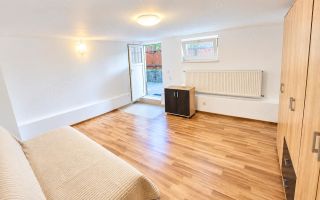 Triplex 131 mp total + Pod 35 mp Terasa 25 MP Garaj Turnisor Sibiu - Poză 5