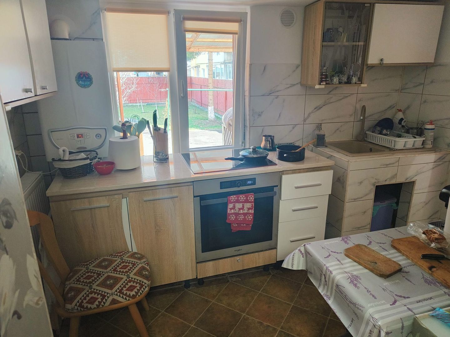 Casa singur in curte zona Astra - Poză 7