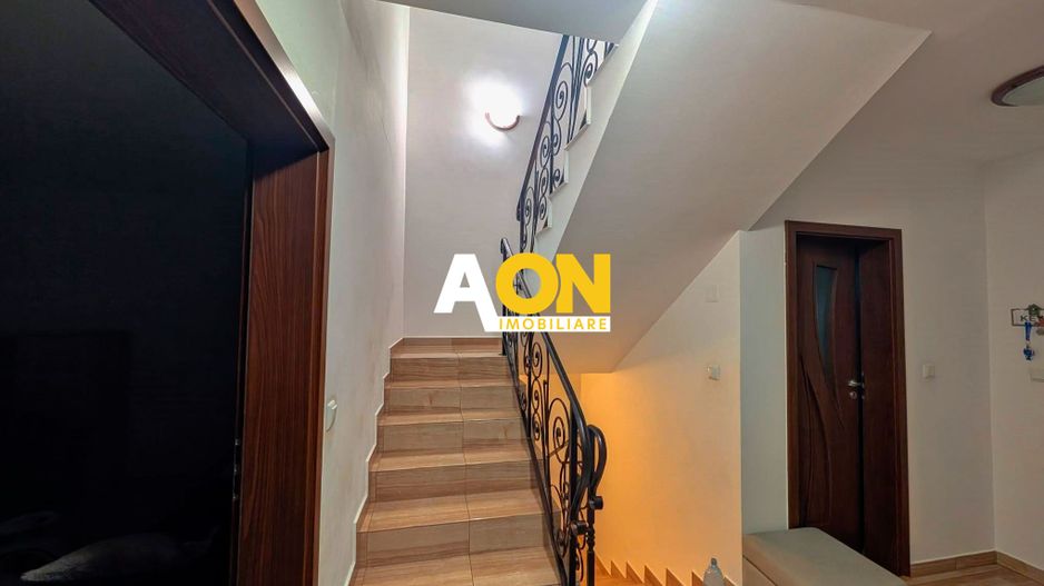 Casă tip înșiruit, D+P+M, 4 camere, garaj, 214 mp teren, zona Centru - Poză 12