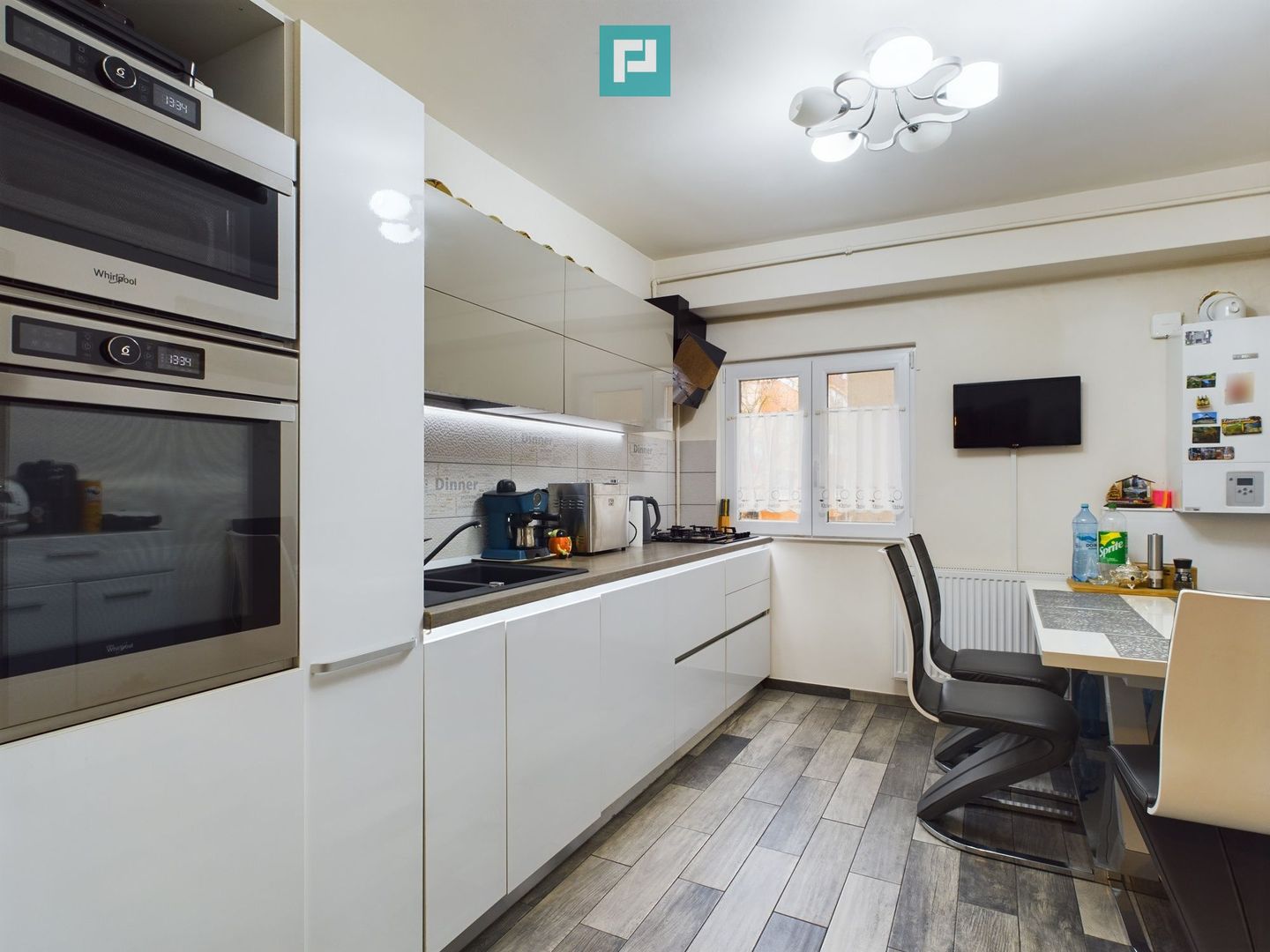 Apartament cu 5 camere in zona UMT 105mp - Poză 2