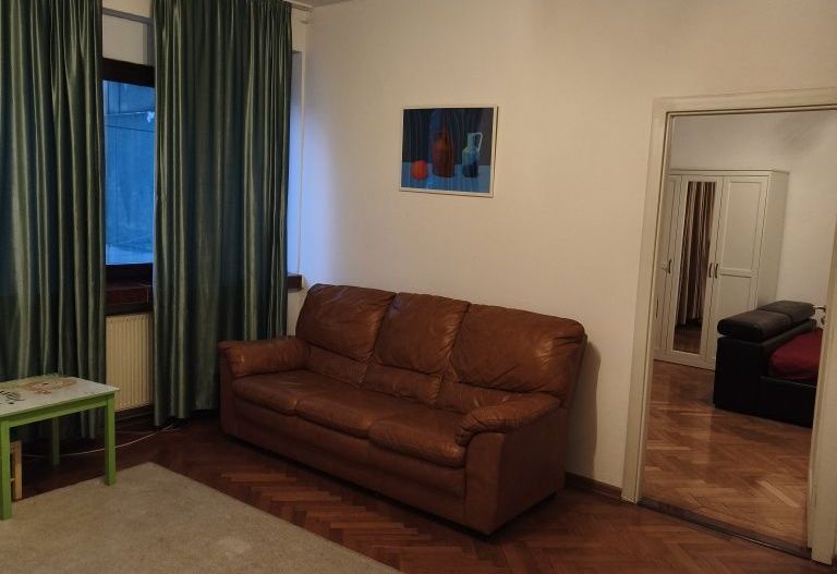 Apartament 3 camere Unirii, centrala proprie - Poză 6