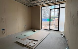 Proprietate unică, cu grădină privată, terasă și 5 locuri de parcare - Poză 8