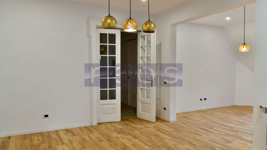 VANZARE | 4 CAMERE IN VILA | DOROBANTI - Poză 3