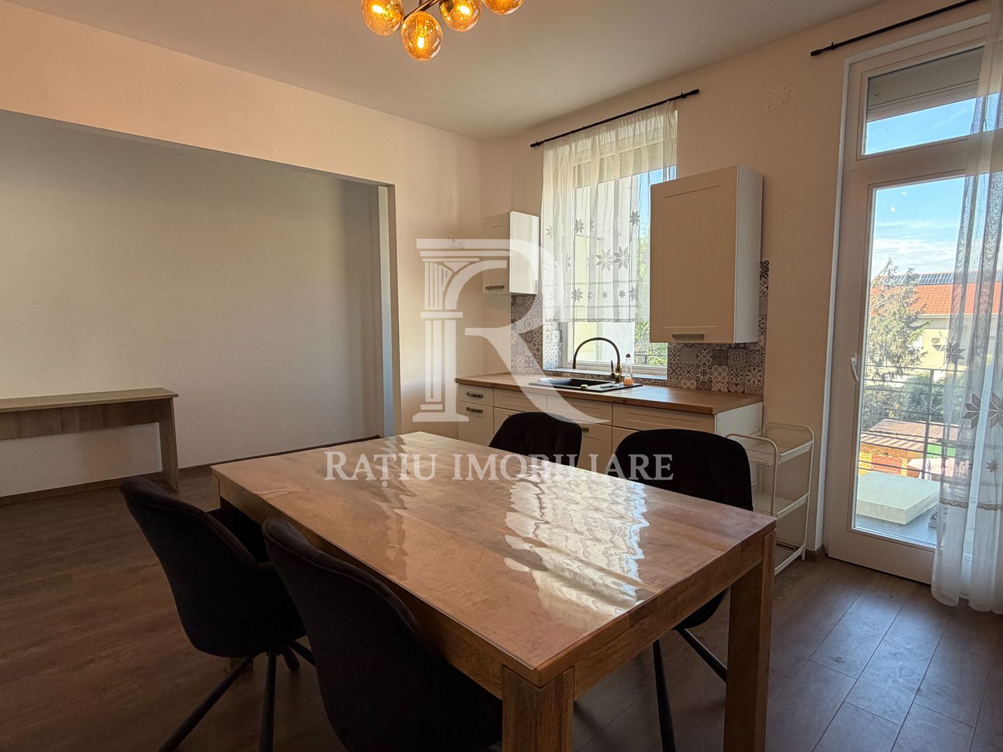 APARTAMENT CU 2 CAM | CENTRAL | CURTE COMUNA | ORADEA - Poză 4