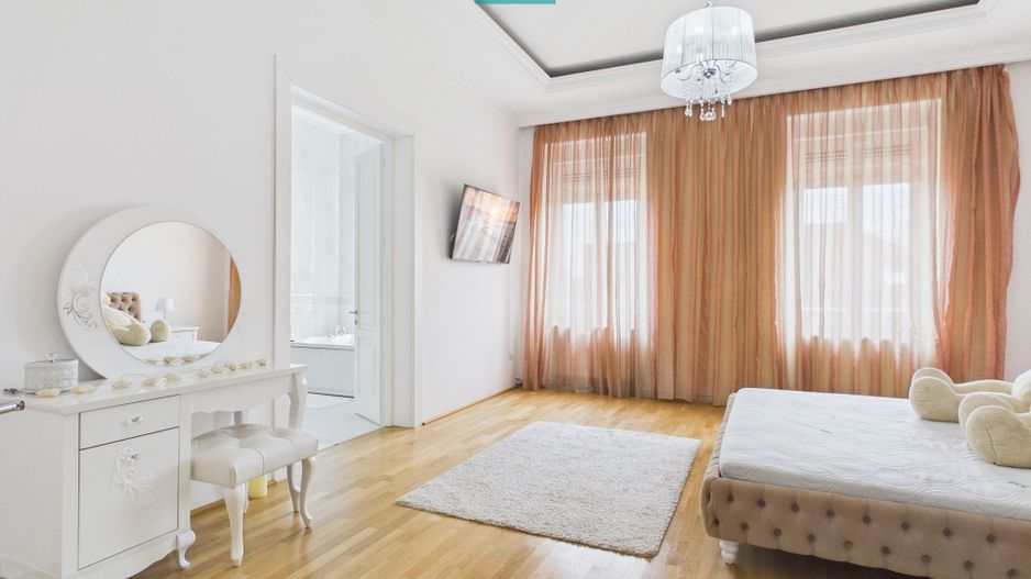Apartament deosebit în clădire istorică central - Poză 33