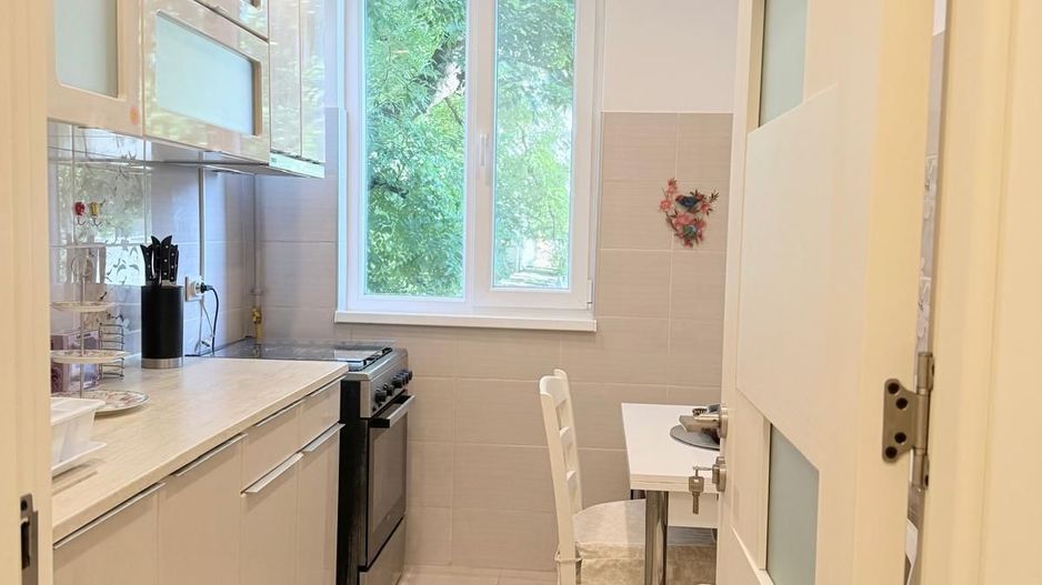 Apartament de inchiriat cu trei camere, Calea Grivitei - Poză 3