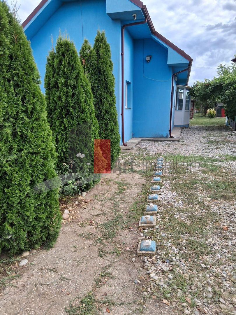 2 case + teren + anexe - proprietate completa in Coteana - Poză 3