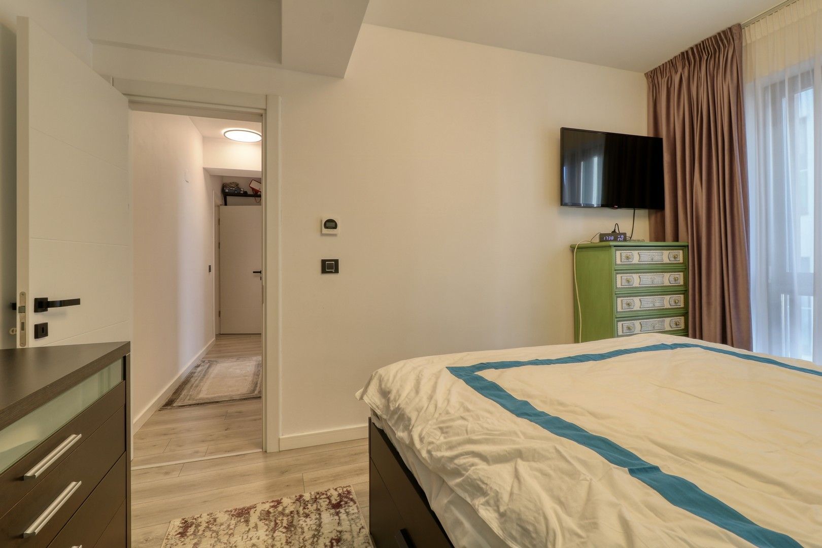 Apartament PREMIUM 4 camere | 92 mp | 2 băi | Parcare inclusă | - Poză 8