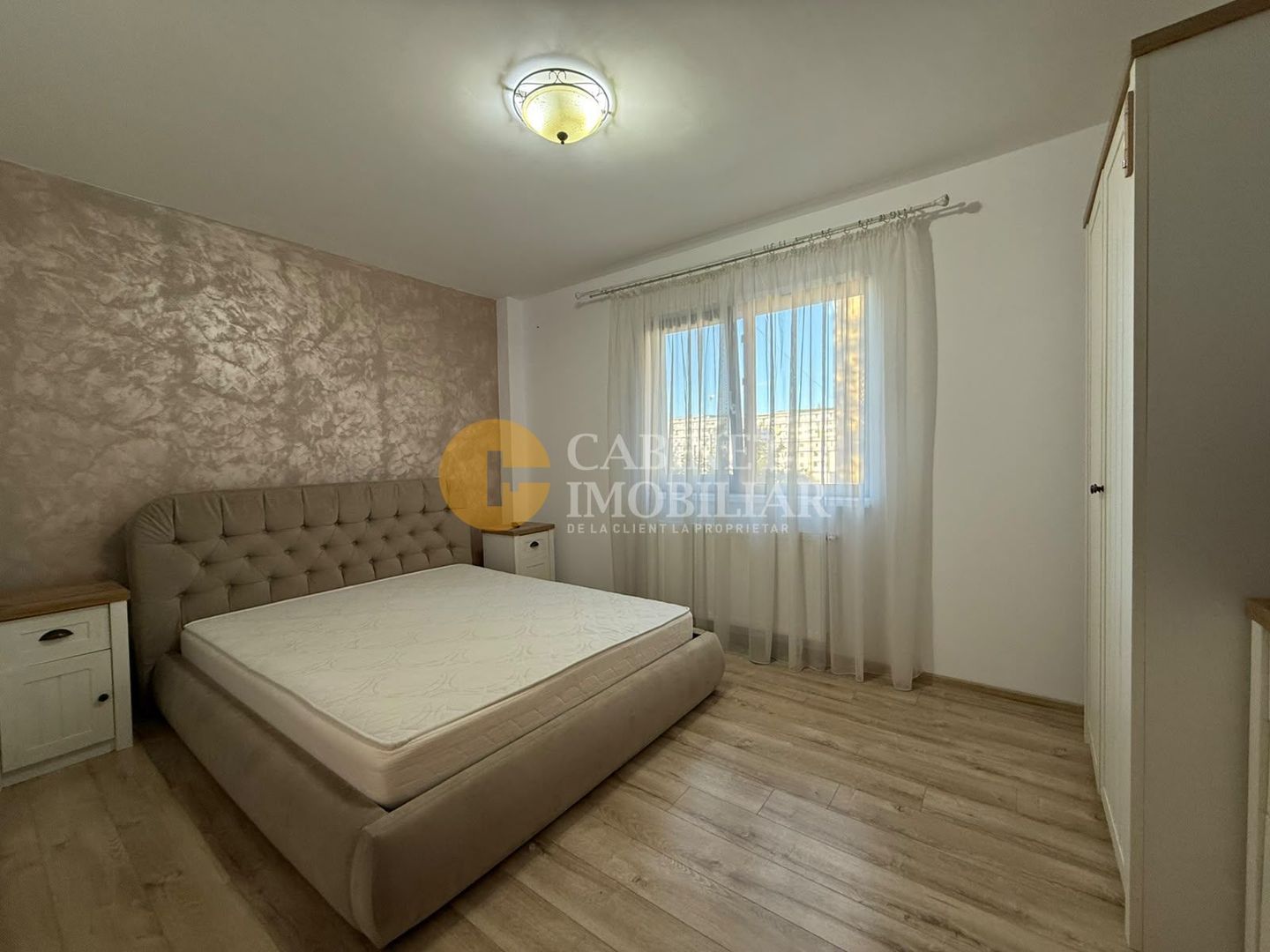 2 CAMERE DECOMANDAT--ETAJ 1--LOC DE PARCARE --ROND PACURARI - Poză 4