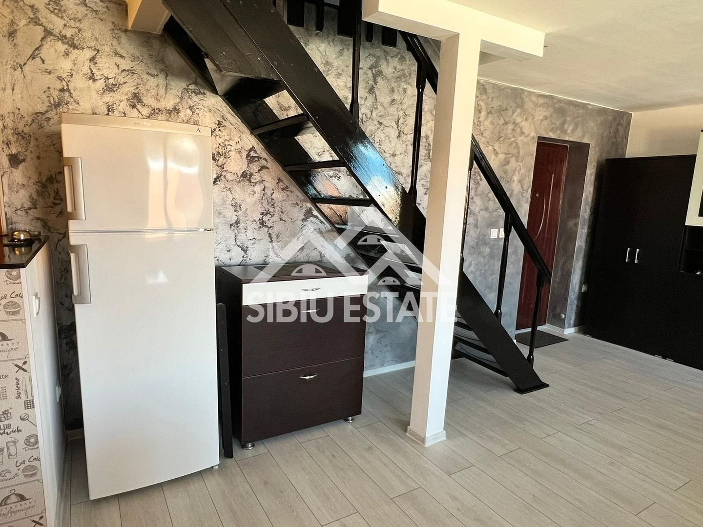 Aparatament 3 camere Zona V.Milea - mansarda - Poză 4