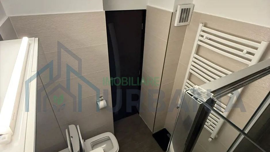 Vând apartament- 3 camere, Lunca Cetațuii - Poză 2