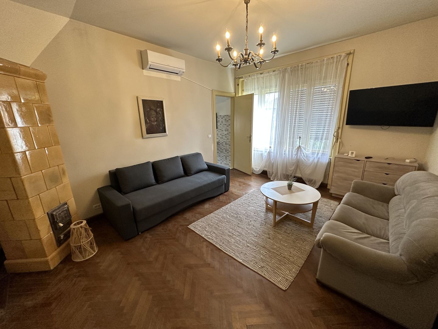 Apartament in vila zona Popa Sapca - Poză 1