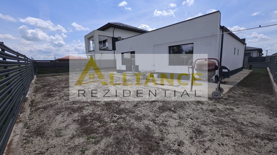 Casa 3 Camere | Curte amenajata - Poză 5