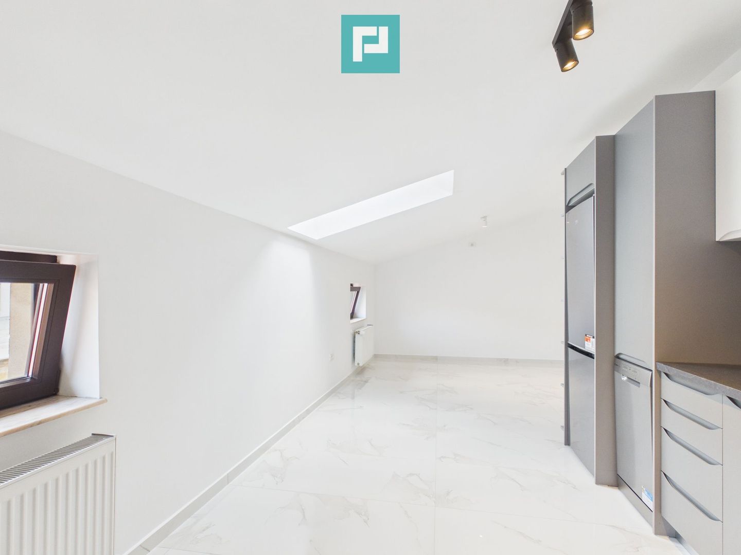 Loft ultracentral ultramodern, la prima închiriere - Poză 18