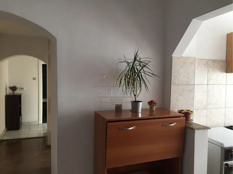 Apartament de închiriat cu 2 camere în zonă centrală - Poză 5
