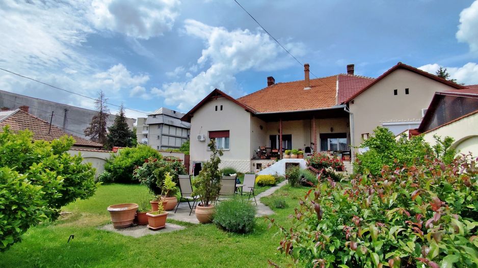 Casa cu 4 camere de vanzare in zona centrala – Louis Pasteur, Oradea - Poză 19