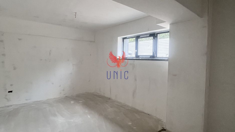 apartament bliateral, decomandat, zona centrala - Poză 13