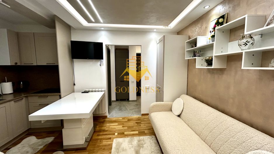 1 camera open space, Modern, Parcare, Hotel Royal, AC Gheorgheni - Poză 2