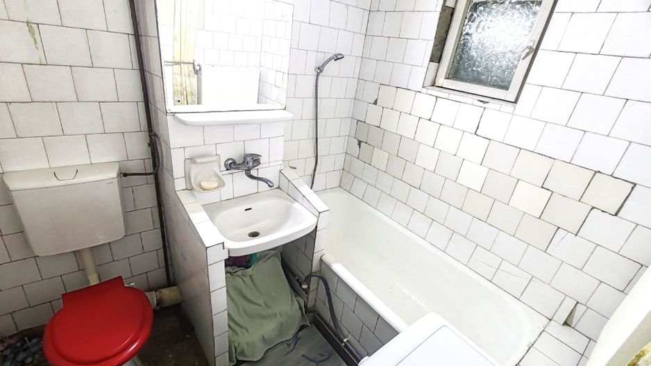 3 Camere, Central, Ideal pentru Familie, Liniste, An '81 - Poză 10