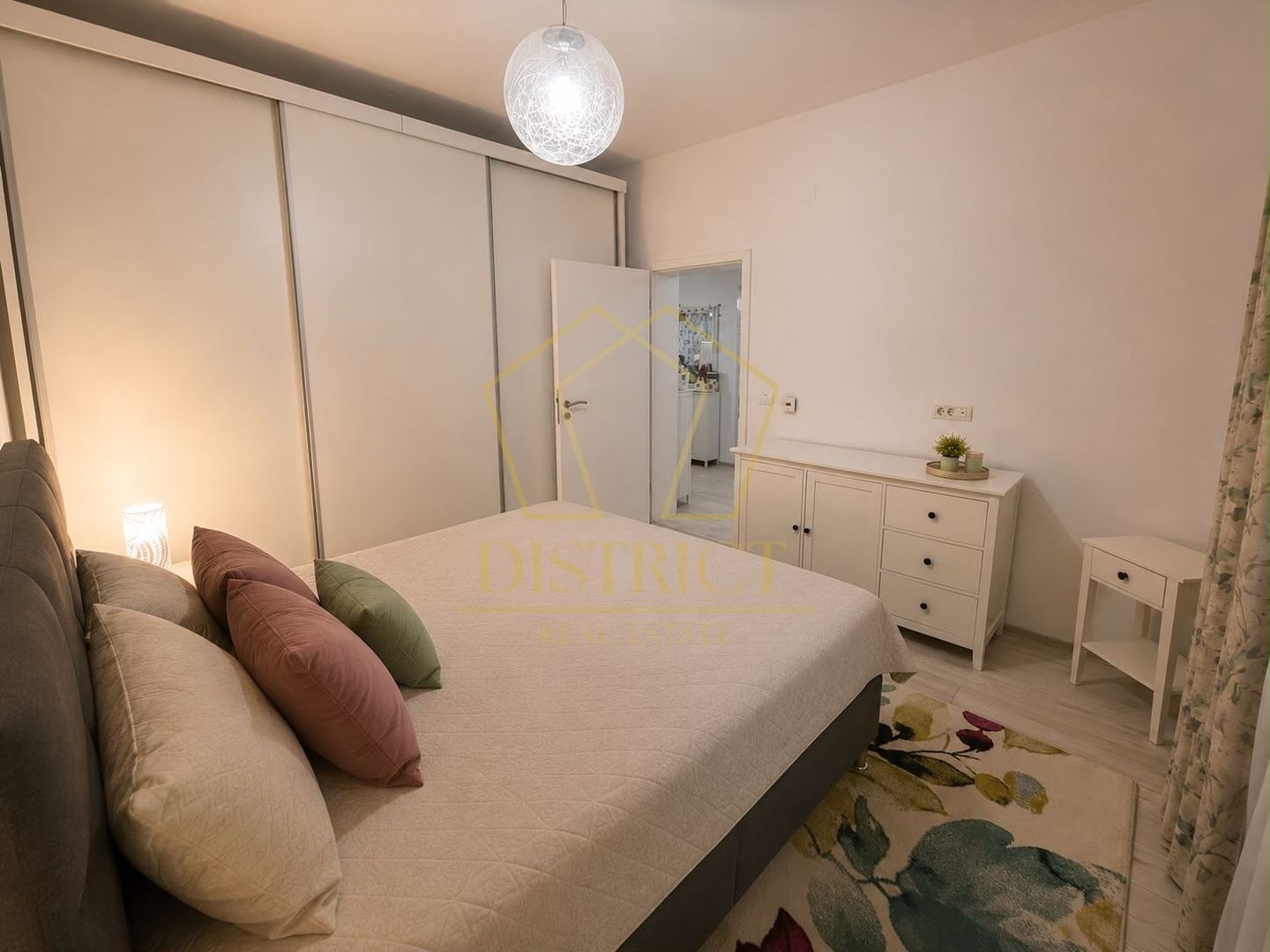 Apartament cu 2 camere si bucatarie inchisa, terasa de 17mp la etajul 2 in Giroc - Poză 2