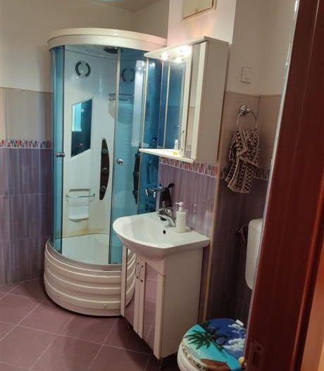 2 camere confort 1 zona Dambovita parter inalt mobilat si utilat - Poză 4